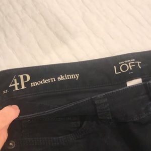 Loft black corduroy light weight Jean Sz 4